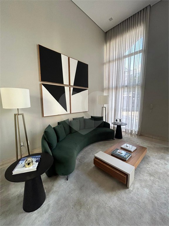 Apartamento à venda com 3 suítes em Indianópolis, São Paulo, SP