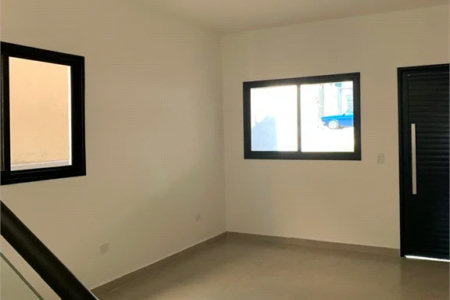 Casa à venda com 3 quartos, sendo 1 suíte,  no condomínio Villa D'este, Cotia - SP