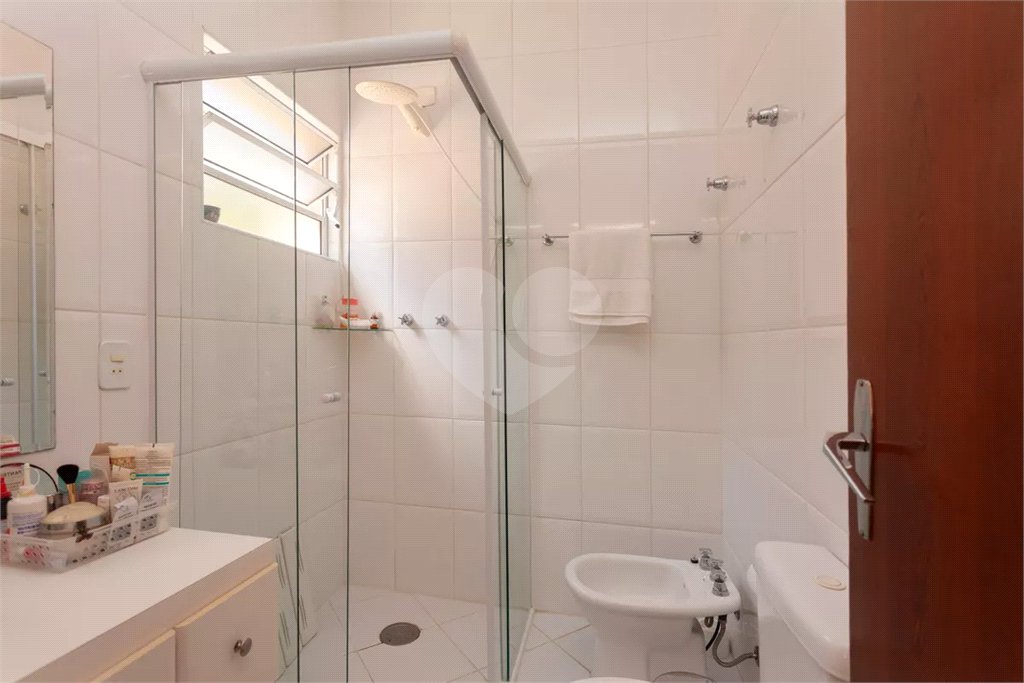 Casa à venda com 4 quartos, sendo 1 suíte, no condomínio Taquaral, São Paulo - SP