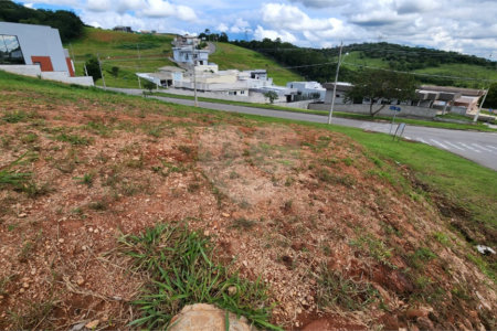 Terreno à venda no condomínio Santa Isabel I, Louveira - SP
