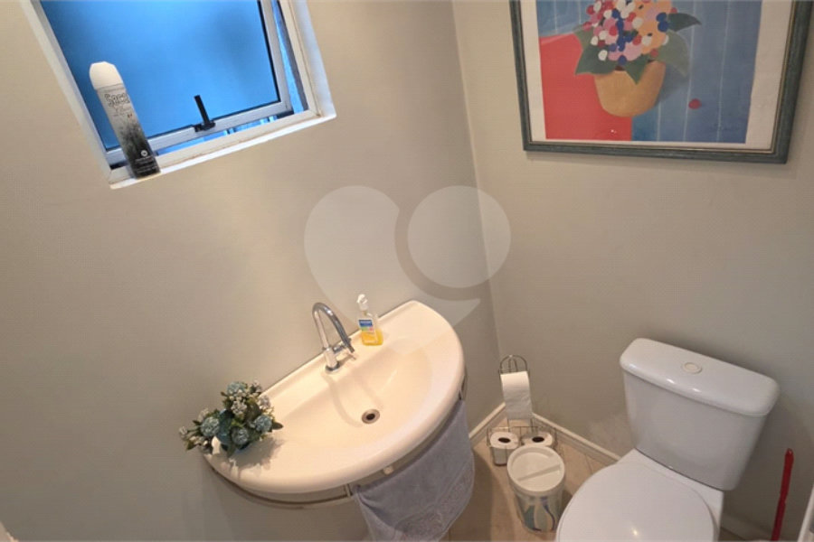 Casa Térrea à venda ou para alugar com 8 quartos, sendo 4 suítes, em Vila Pereira Barreto, São Paulo, SP