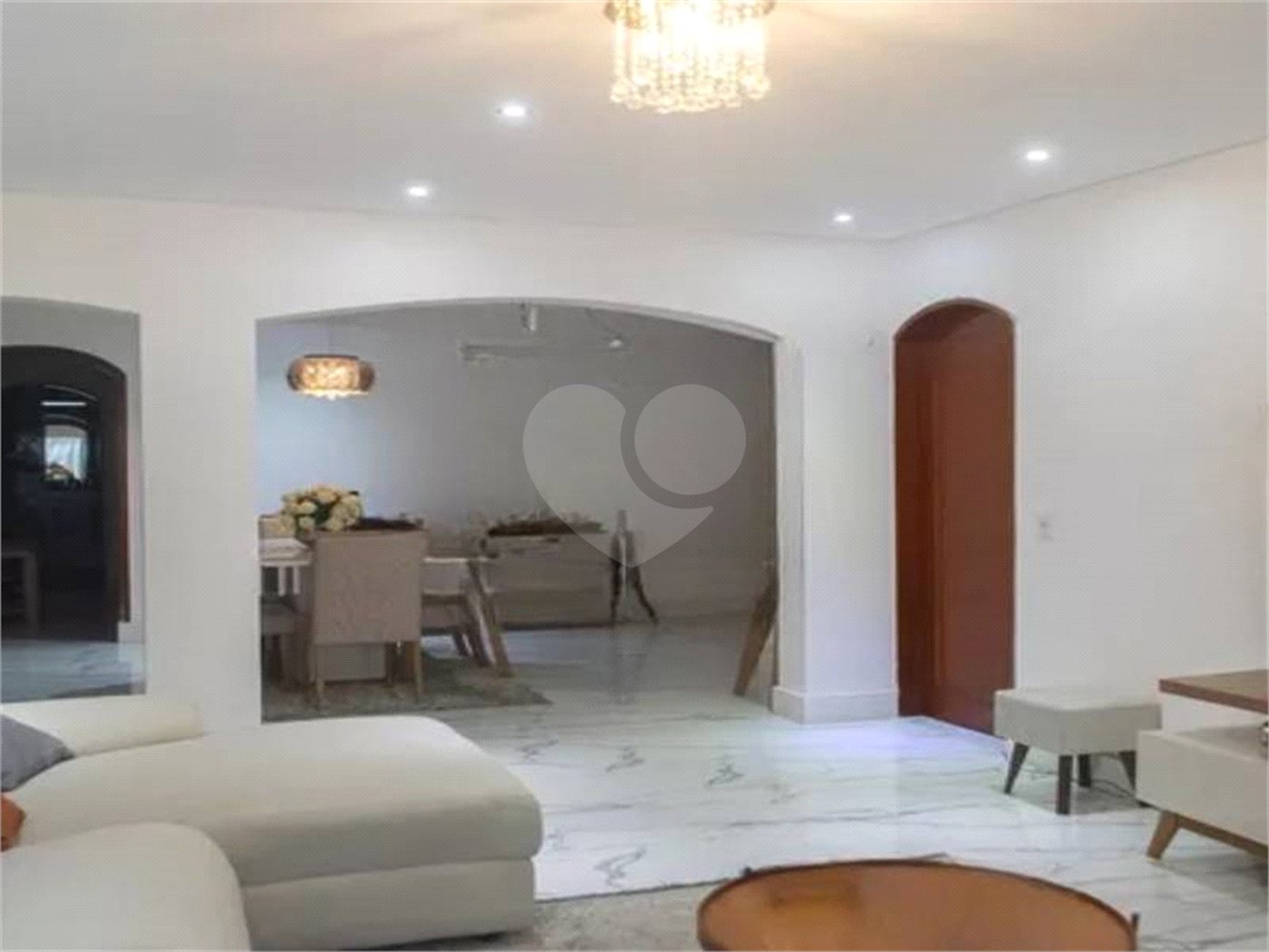 Sobrado à venda com 3 quartos, sendo 1 suíte, em Vila Nova Cachoeirinha, São Paulo, SP