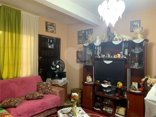 Sobrado à venda com 3 quartos em Jaraguá, São Paulo, SP
