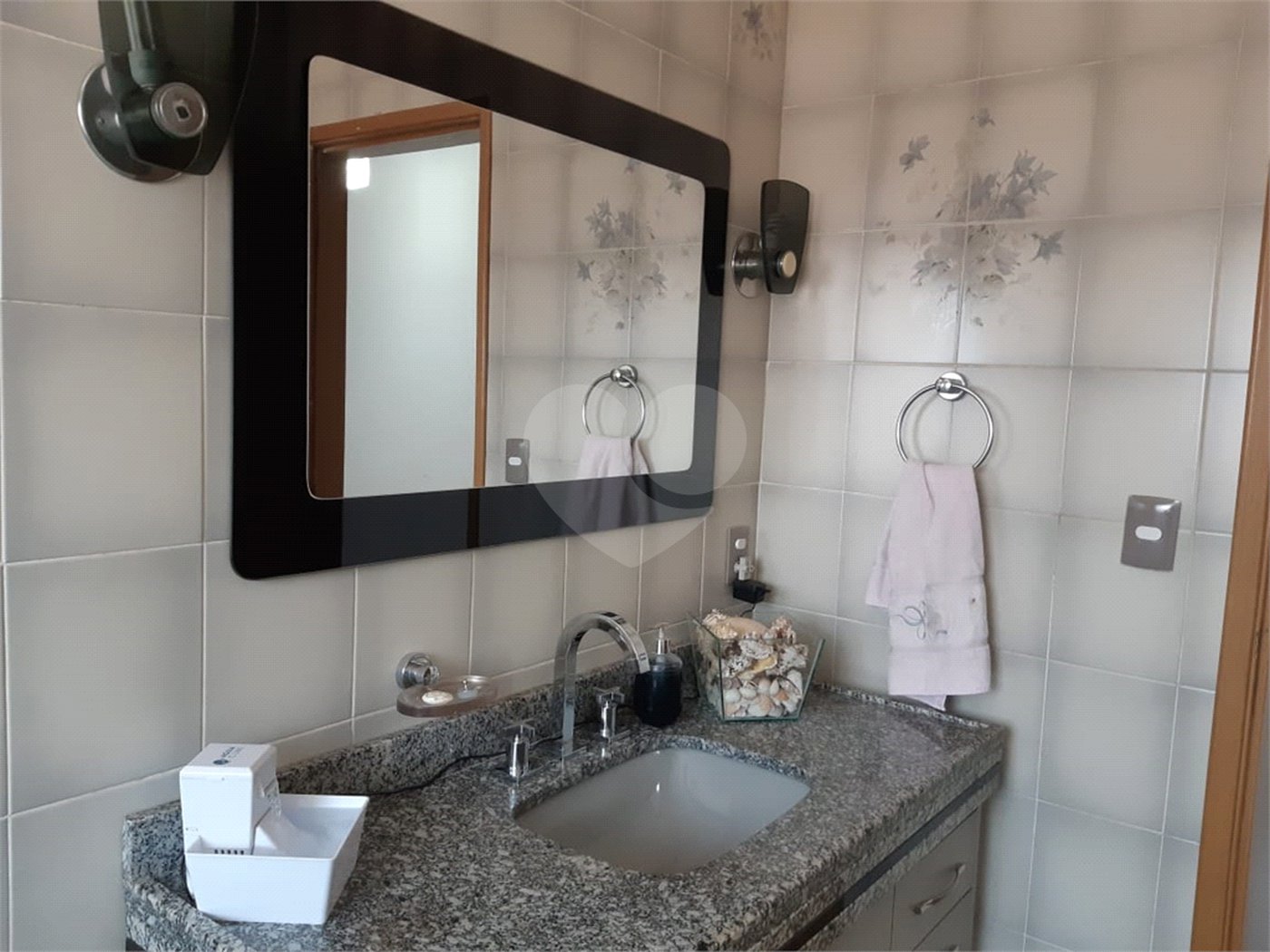 Sobrado à venda com 3 quartos, sendo 1 suíte, em Vila Romero, São Paulo, SP