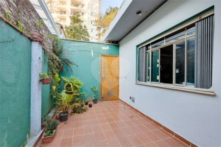 Casa à venda com 5 quartos, sendo 2 suítes, em Alto da Boa Vista, São Paulo, SP