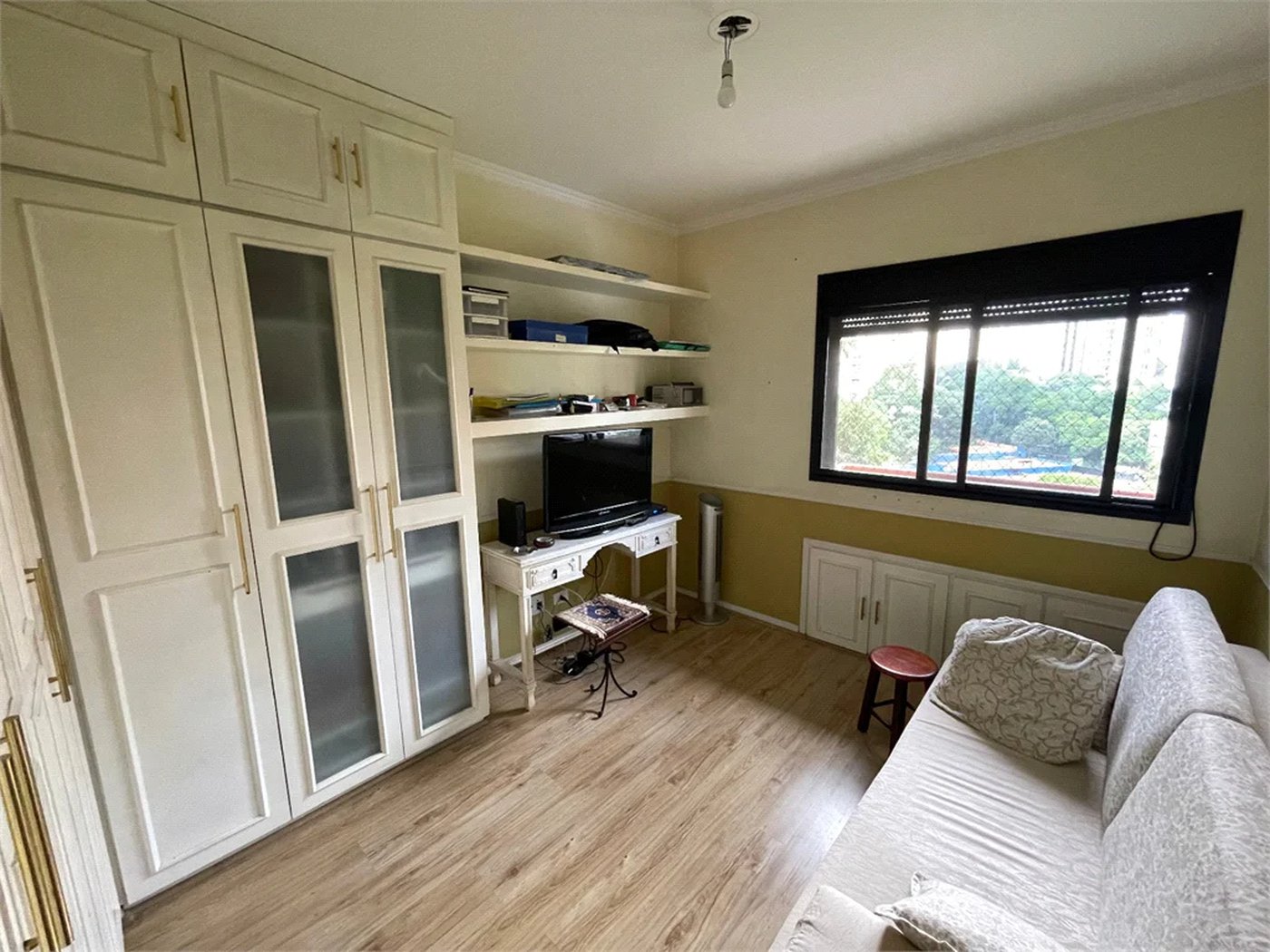 Apartamento à venda com 3 quartos, sendo 1 suíte,  em Lar São Paulo, São Paulo, SP