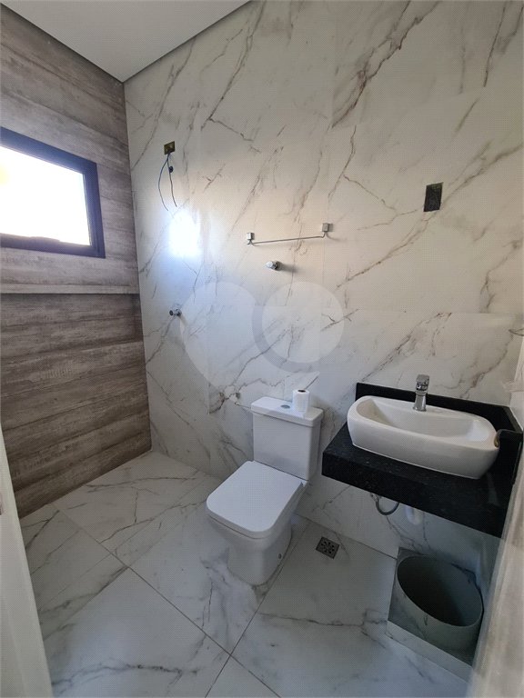 Casa à venda com 3 suítes no condomínio Reserva dos Jatobás, Louveira - SP