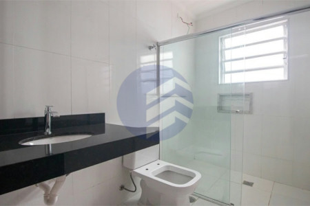 Sobrado à venda 240m² com 4 quartos, sendo 1 suíte, em Jardim Peri Peri a 650 metros do Metrô Vila Sônia