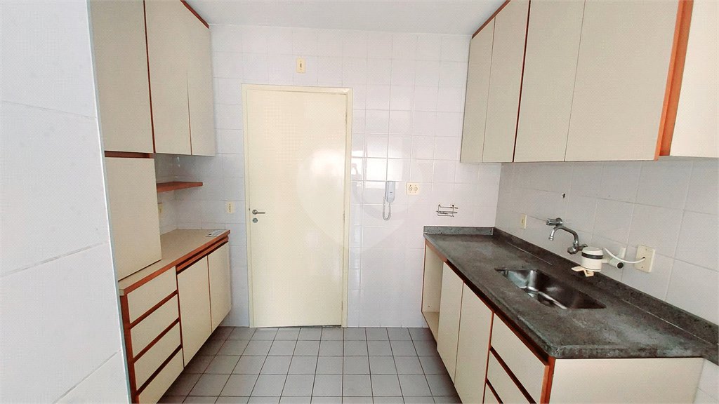 Apartamento à venda com 3 quartos, sendo 1 suíte, em Vila Olímpia, São Paulo, SP