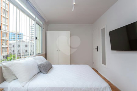Apartamento à venda com 4 quartos, sendo 2 suítes, em Pinheiros, São Paulo, SP