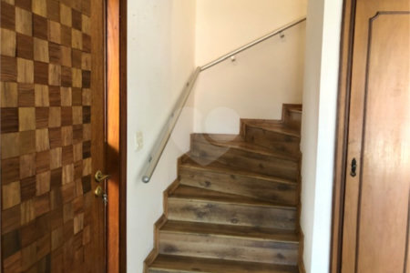 Casa à venda com 4 quartos, sendo 2 suítes,  em Jardim Leonor, São Paulo, SP