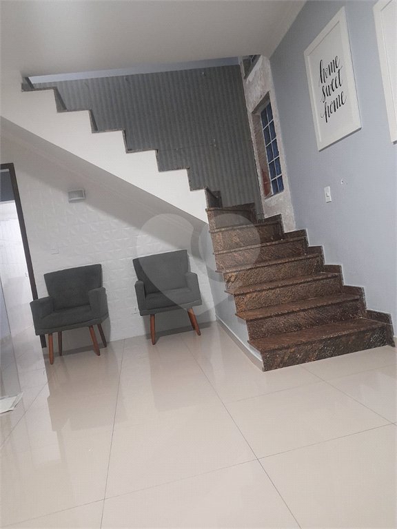 Sobrado à venda com 3 quartos, sendo 1 suíte, em Vila Curuçá, São Paulo, SP