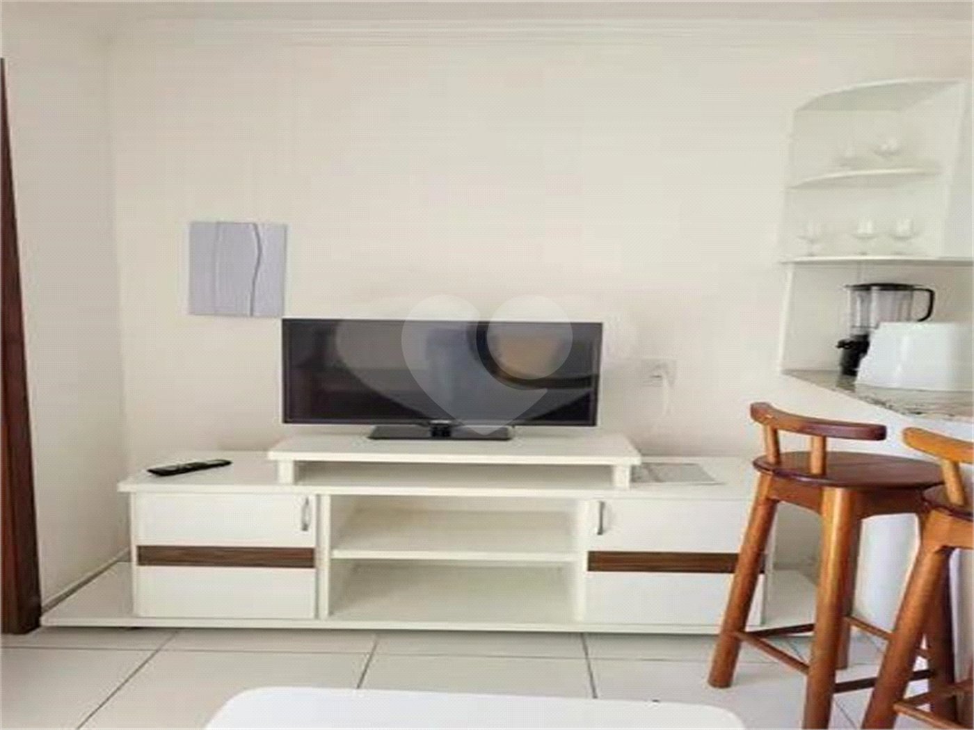 Apartamento à venda com 1 suíte em Taperapuan, Porto Seguro, BA
