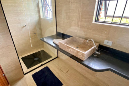 Casa à venda com 6 quartos, sendo 4 suítes,  em Maranduba, Ubatuba, SP