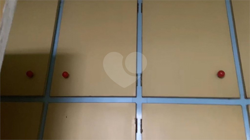 Casa à venda com 3 quartos, sendo 1 suíte,  no Centro, Salto, SP