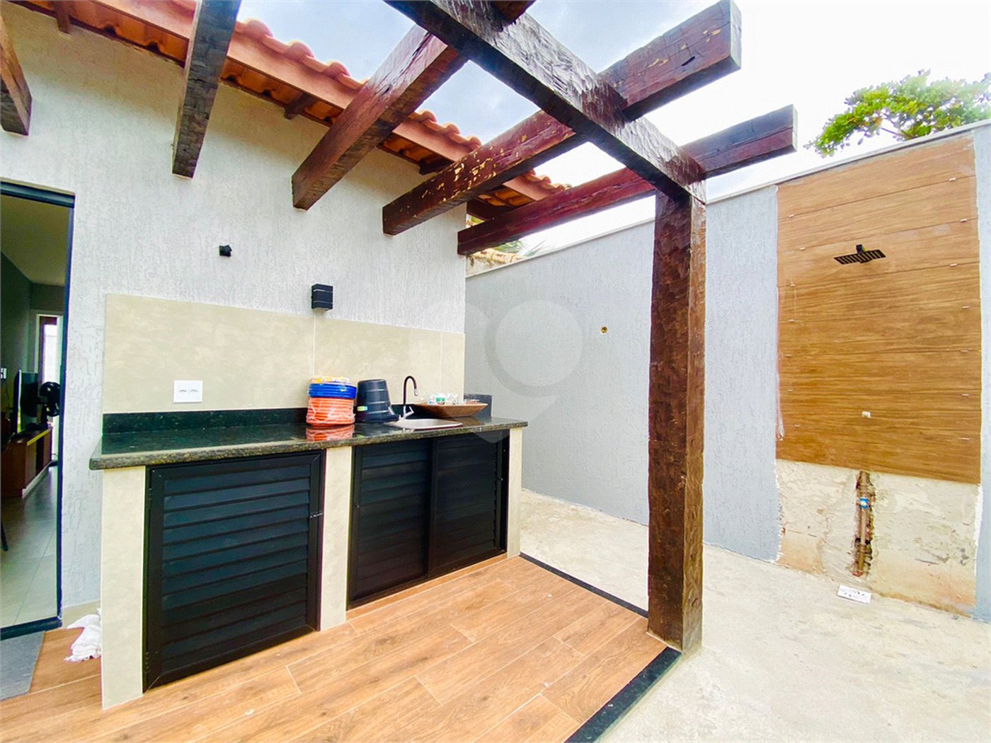 Casa à venda com 2 quartos, sendo 1 suíte,  em São José, Armação dos Búzios, RJ