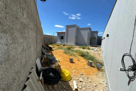 Casa à venda com 2 quartos, sendo 1 suíte,  em Real Parque, Balsas, MA