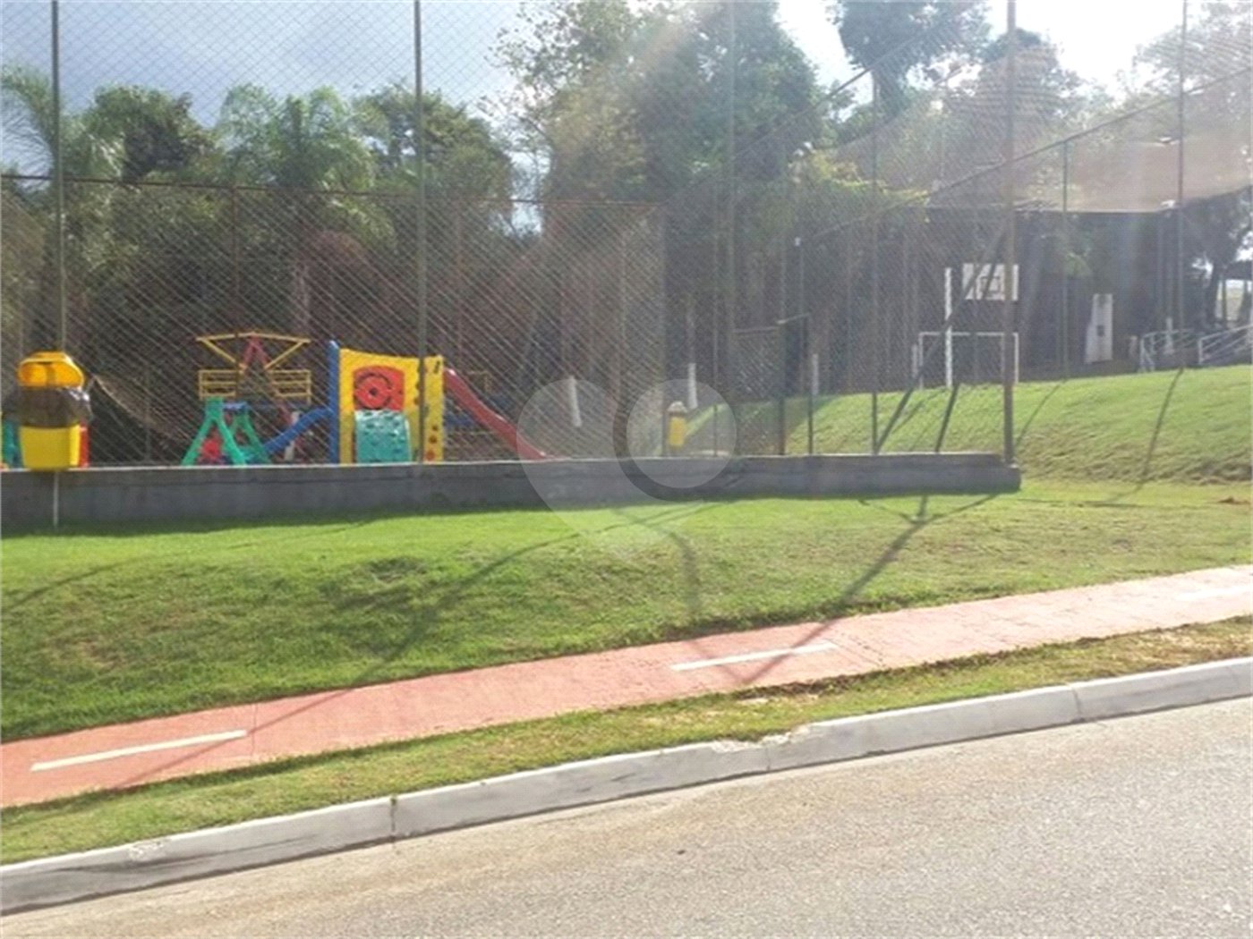 Casa à venda com 3 quartos, sendo 1 suíte,  no condomínio Horto Florestal II, Sorocaba - SP
