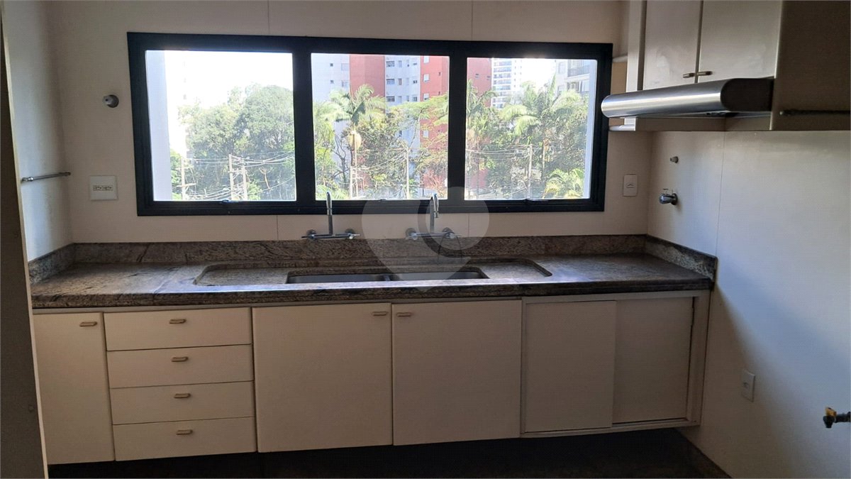 Apartamento para alugar com 4 suítes em Alto da Boa Vista, São Paulo, SP