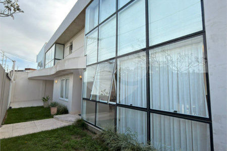 Casa à venda com 4 suítes em Portinho, Cabo Frio, RJ