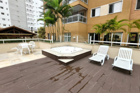 Apartamento à venda com 3 quartos, sendo 1 suíte, no Centro, Osasco, SP