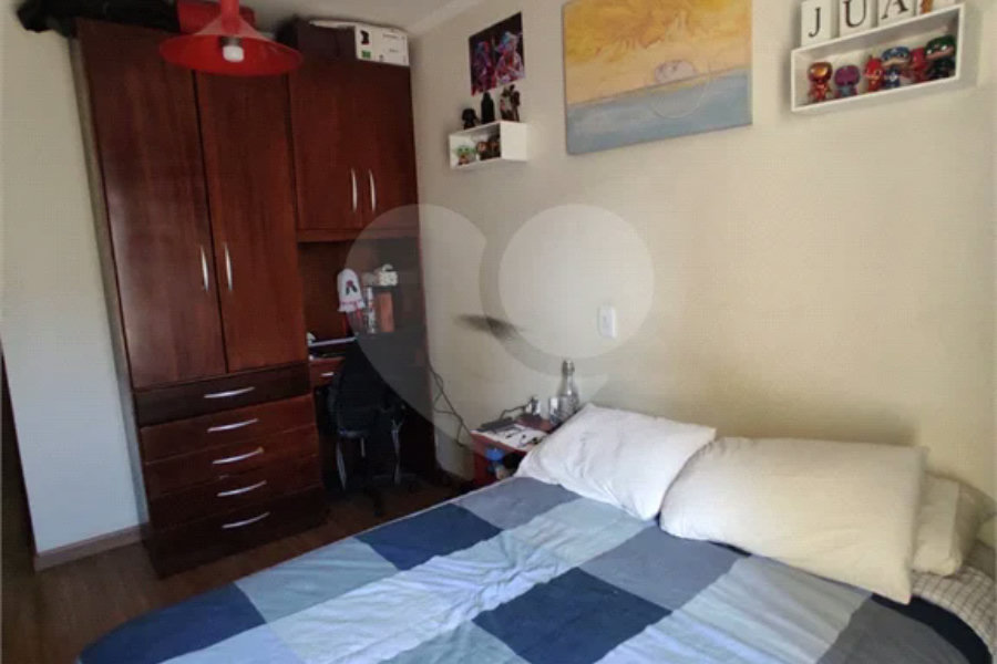Sobrado à venda com 3 quartos, sendo 1 suíte, em Parada Inglesa, São Paulo, SP