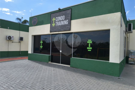 Casa à venda com 3 quartos, sendo 1 suíte,  no condomínio Horto Florestal Villagio, Sorocaba - SP