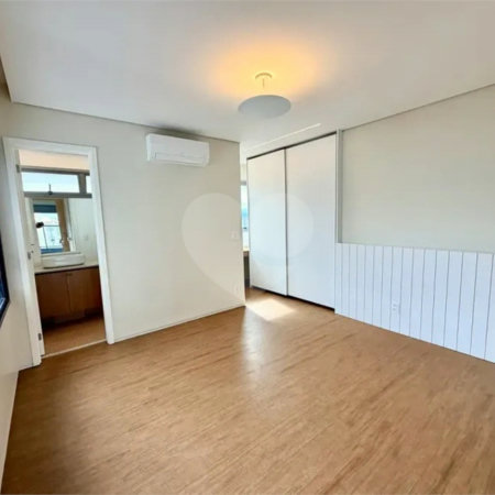 Apartamento à venda com 4 quartos, sendo 3 suítes, em Água Branca, São Paulo, SP
