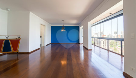 Apartamento à venda com 3 suítes em Cidade Monções, São Paulo, SP