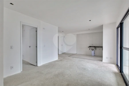 Apartamento à venda com 2 suítes em Santo Amaro, São Paulo, SP