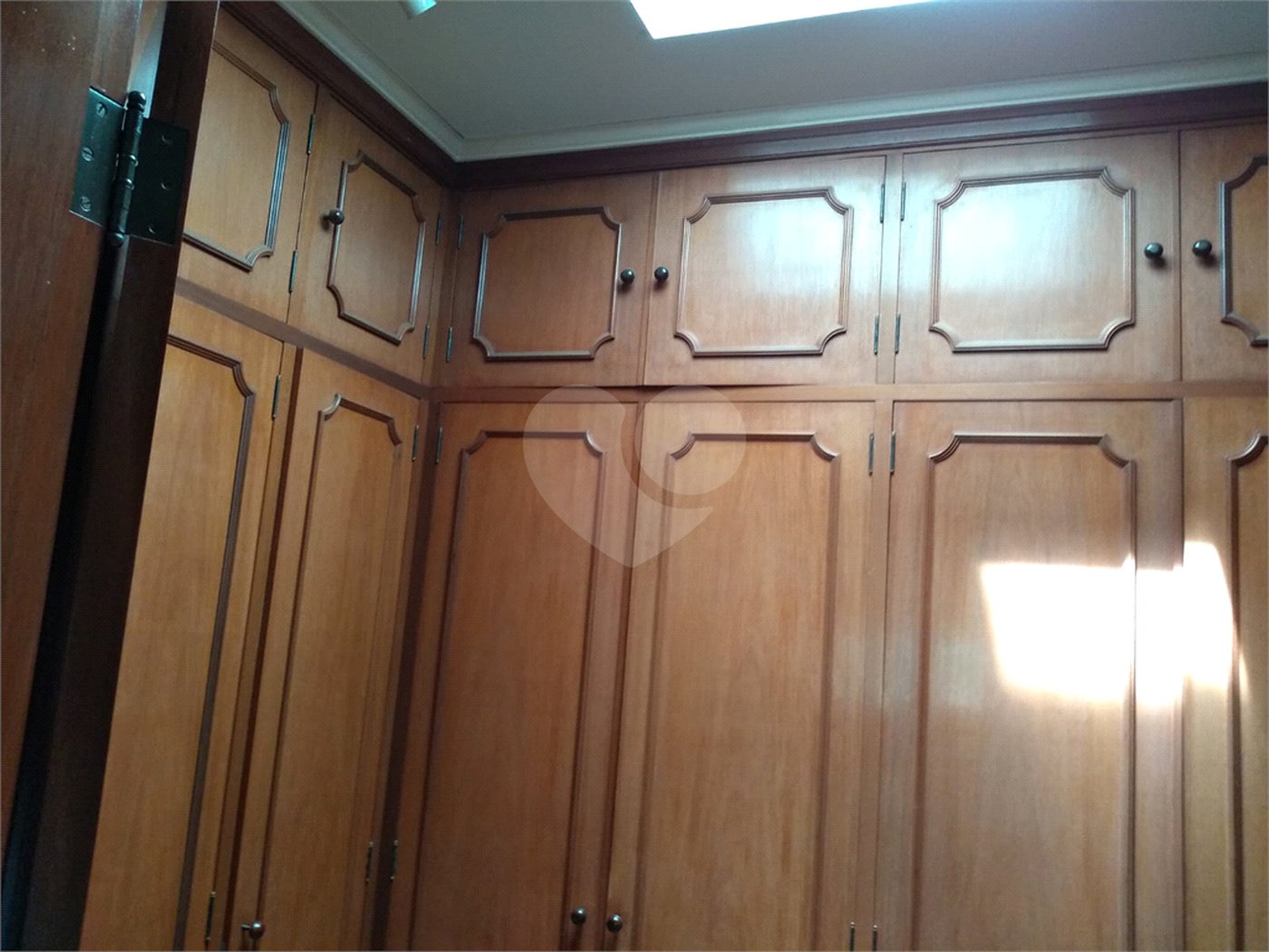 Chácara à venda com 5 quartos, sendo 3 suítes, em Chácaras São Bento, Valinhos, SP