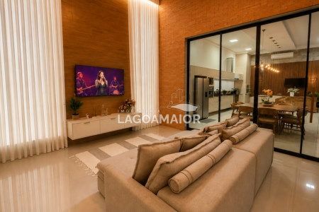 Casa à venda com 4 quartos, sendo 4 suítes, no condomínio Residencial Villa Dumont, Três Lagoas - MS