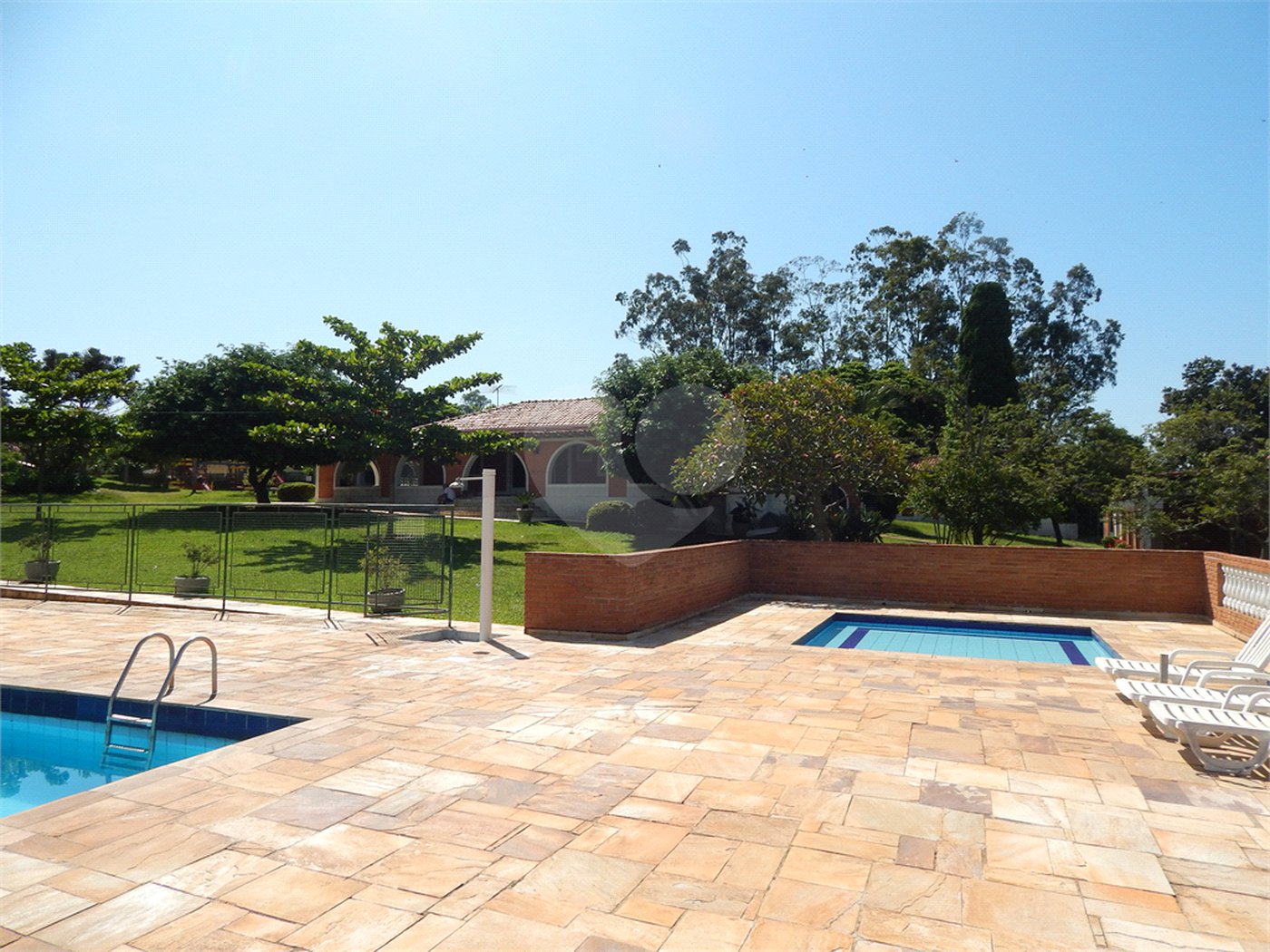 Casa à venda com 3 suítes no condomínio Alpes de Vinhedo, Vinhedo - SP