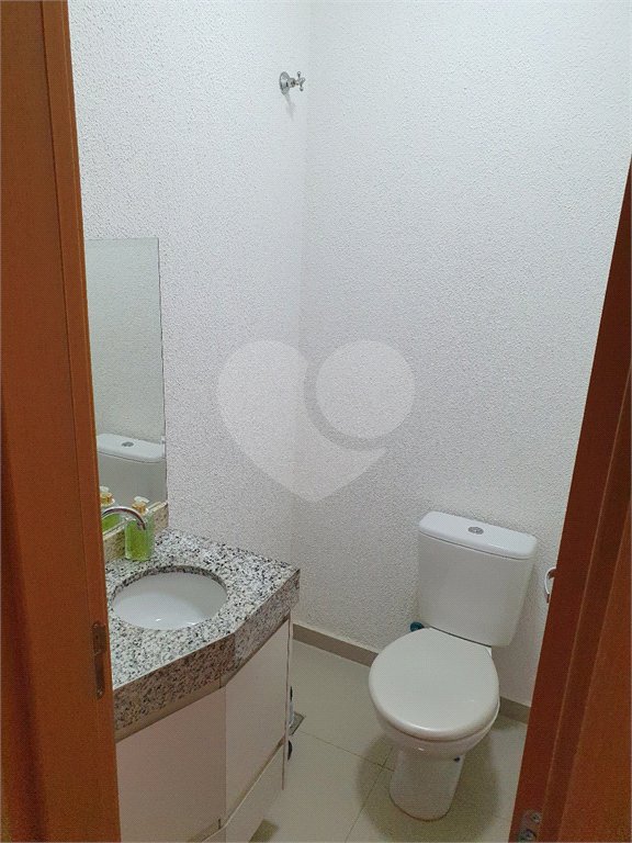 Casa à venda com 2 suítes no condomínio Residencial Bonanza I, Bom Jesus dos Perdões - SP