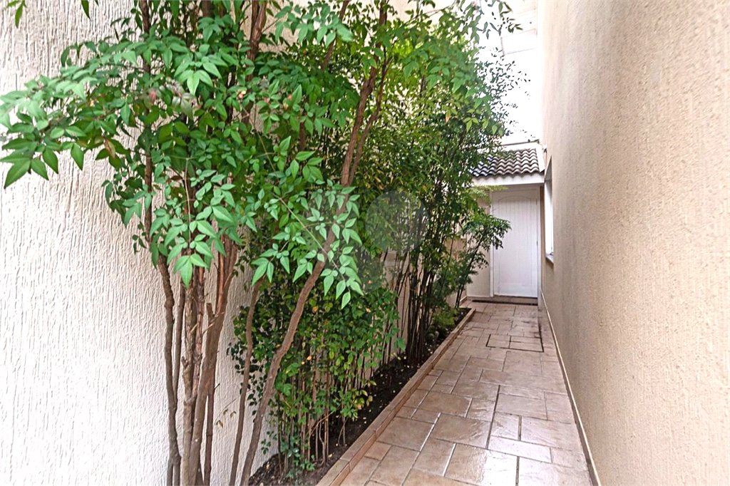 Casa à venda com 4 quartos, sendo 2 suítes, no condomínio Lake Louise, São Paulo - SP