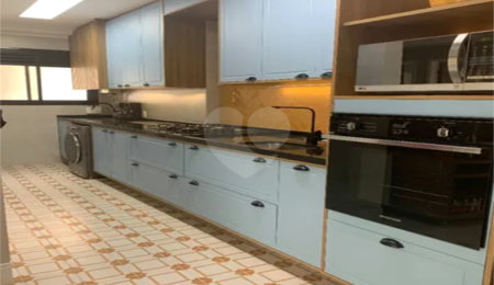Apartamento à venda com 3 quartos, sendo 1 suíte,  em Cidade São Francisco, São Paulo, SP