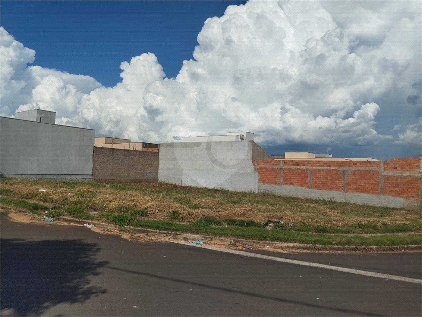 Terreno à venda em Residencial Vista do Horto, Araraquara, SP