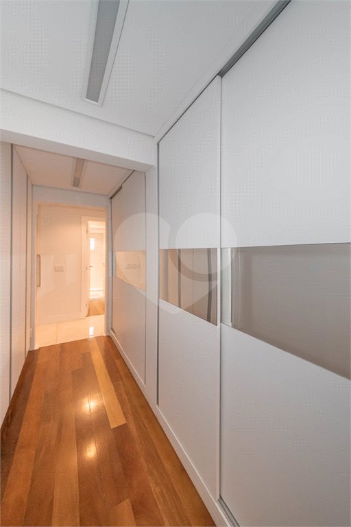 Apartamento à venda com 3 quartos, sendo 2 suítes, em Vila Mariana, São Paulo, SP