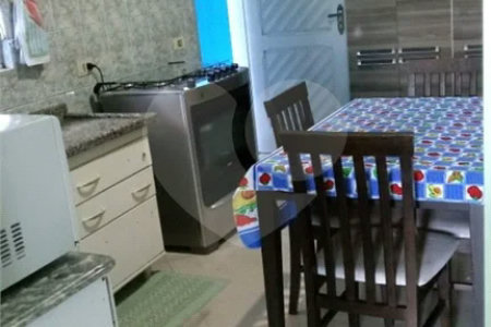 Sobrado com 212m² , 3 dormitórios , 2 vagas , à venda em Santo André.