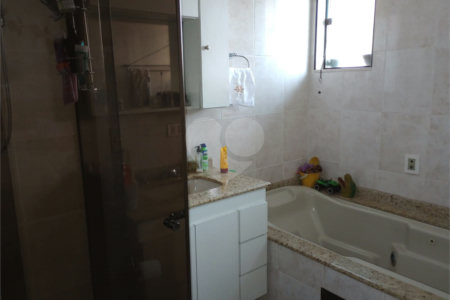 Casa à venda com 3 quartos, sendo 1 suíte, em Jardim São Paulo(zona Norte), São Paulo, SP