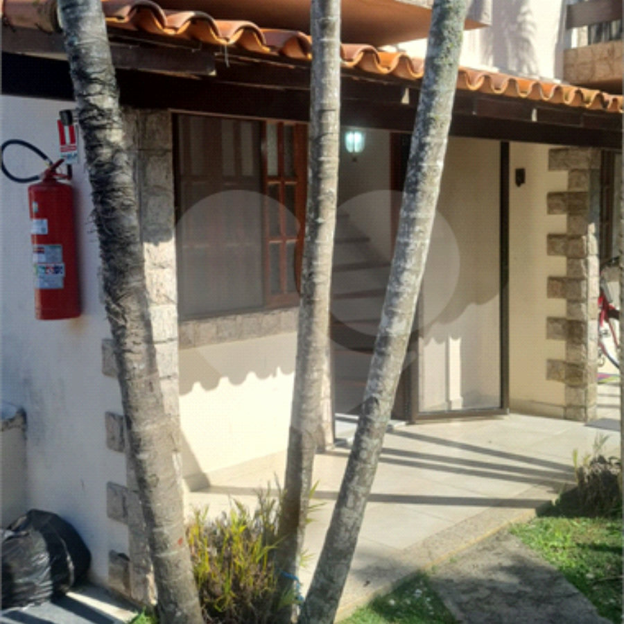 Apartamento em Condomínio à Venda no Peró em Cabo Frio Porteira Fechada com 2 Quartos