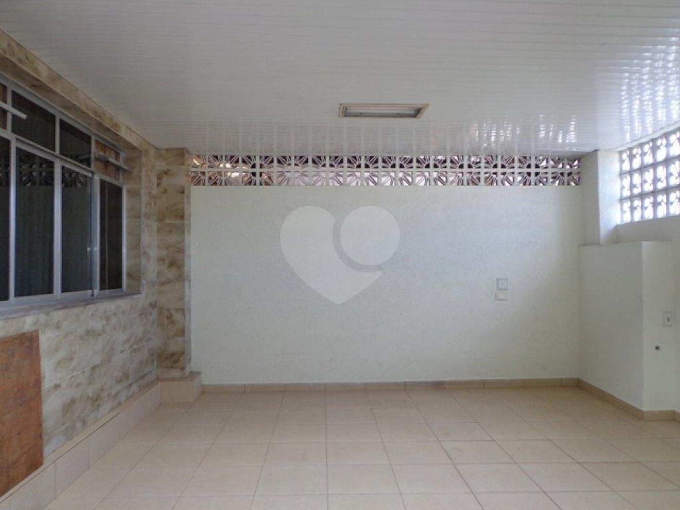 Sobrado à venda com 3 quartos, sendo 1 suíte, em Vila Nova Cachoeirinha, São Paulo, SP
