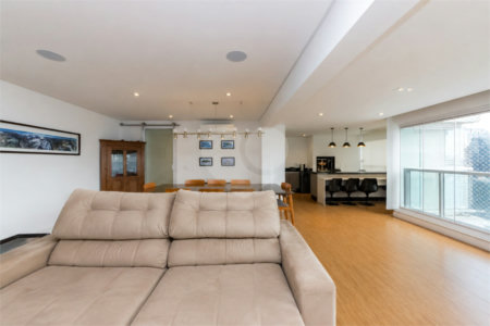 Apartamento à venda com 4 quartos, sendo 3 suítes, em Chácara Santo Antônio (zona Sul), São Paulo, SP