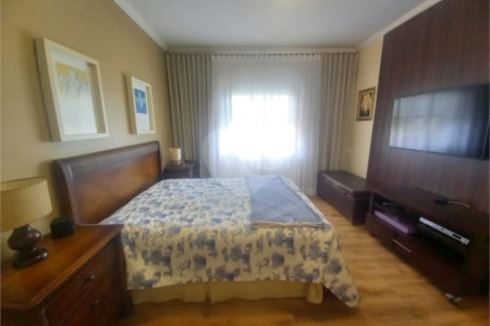 Casa à venda com 5 quartos, sendo 2 suítes, no condomínio Vinhas da Vista Alegre - Lado Sede, Vinhedo - SP