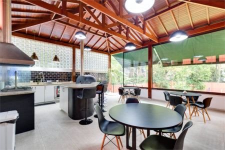 Casa à venda com 4 suítes em Chácara Monte Alegre, São Paulo, SP