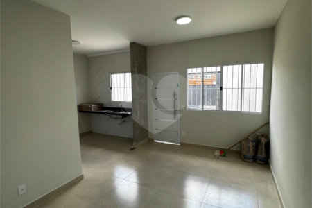 Casa à venda com 3 quartos, sendo 1 suíte, em Jardim Bom Sucesso, Indaiatuba, SP