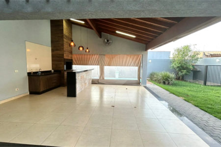 Casa à venda com 3 quartos, sendo 1 suíte,  em Ipê, Três Lagoas, MS