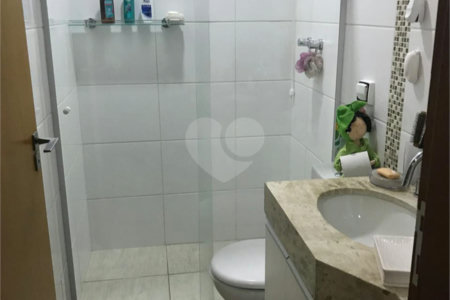 Casa à venda com 3 quartos, sendo 1 suíte,  no condomínio Horto Florestal II, Sorocaba - SP