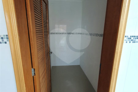 Casa à venda com 2 quartos, sendo 1 suíte, em Loteamento Loanda, Atibaia, SP