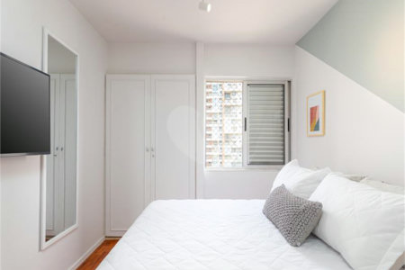 Apartamento à venda com 4 quartos, sendo 1 suíte, em Vila Cordeiro, São Paulo, SP